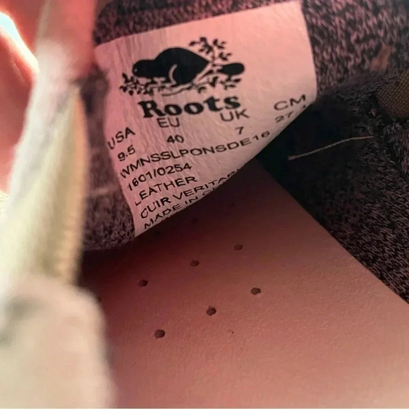 Roots  Suede Slip On Slide On Sneakers Like New Size 9.5 - Picture 7 of 7